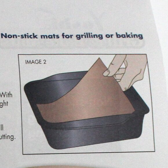 2 Pack Non Stick Yoshi Reusable Grill & Bake Mats - Picture 12 of 12